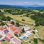 V Σπίτι διακοπών Koromani