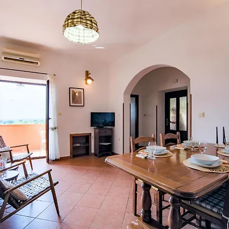Casa de Férias V Koromani